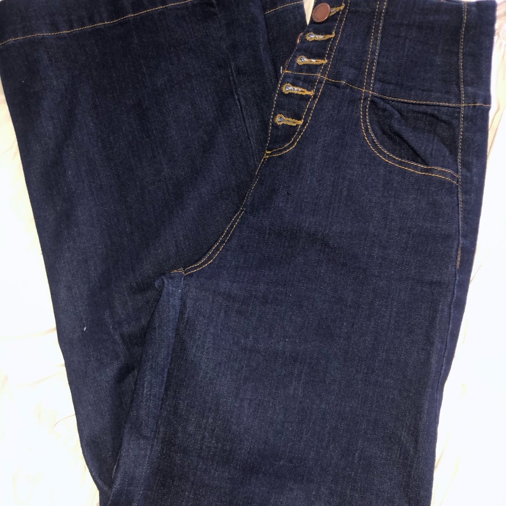 Jeans - Picture 2 of 5